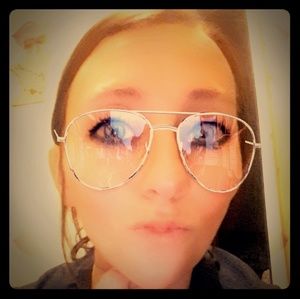 Meet your Posher, Taryn